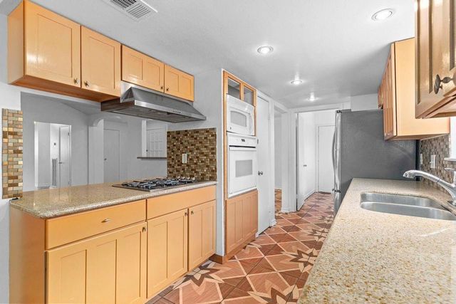 8918 Grape Street, Houston, TX 77036