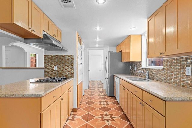 8918 Grape Street, Houston, TX 77036