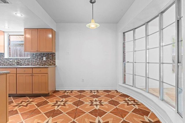 8918 Grape Street, Houston, TX 77036