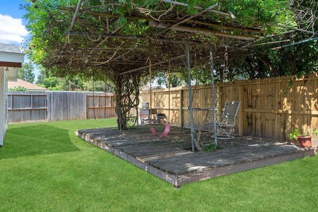 8918 Grape Street, Houston, TX 77036