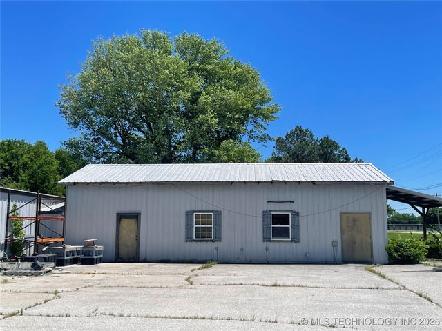 878 W Ketchum Avenue, Vinita, OK 74301