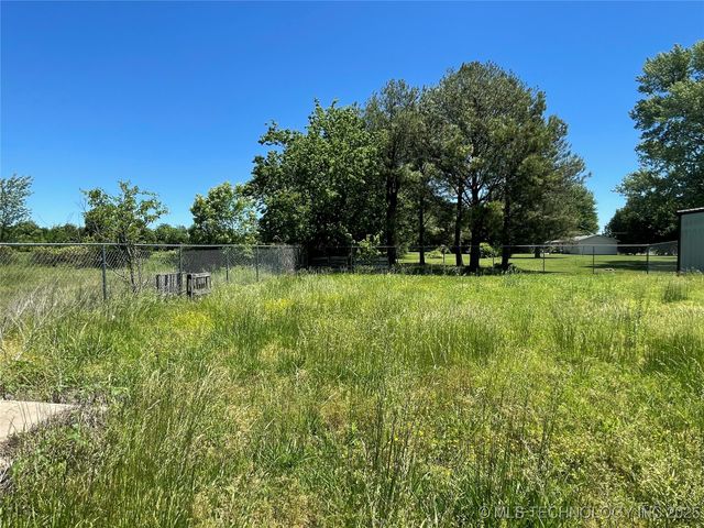 878 W Ketchum Avenue, Vinita, OK 74301