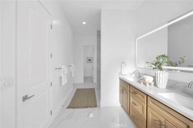 12151 Reagan, Los Alamitos, CA 90720