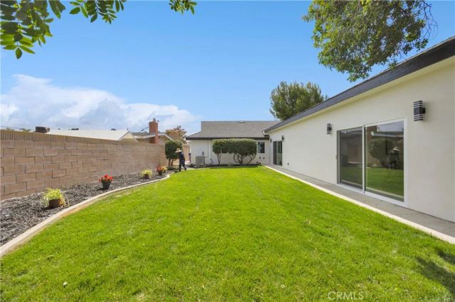 12151 Reagan, Los Alamitos, CA 90720