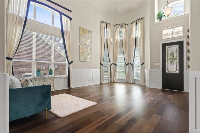 6944 SEA HARBOR Drive, Grand Prairie, TX 75054