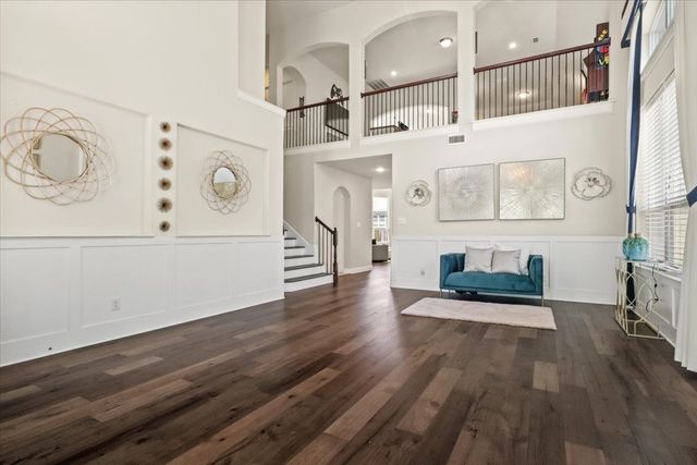 6944 SEA HARBOR Drive, Grand Prairie, TX 75054