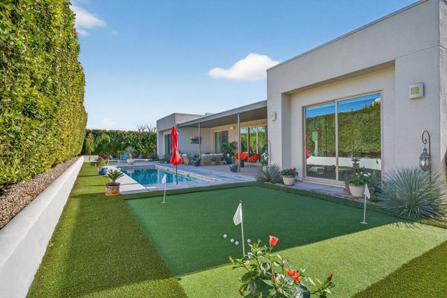 1658 Ava Court, Palm Springs, CA 92262