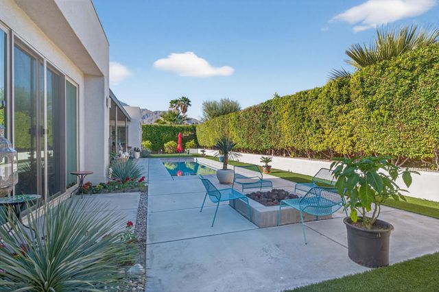 1658 Ava Court, Palm Springs, CA 92262