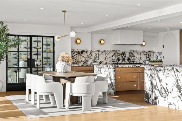 16861 Edgewater, Huntington Beach, CA 92649