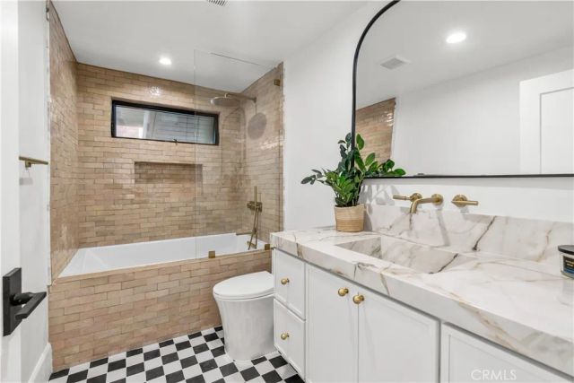 16861 Edgewater, Huntington Beach, CA 92649