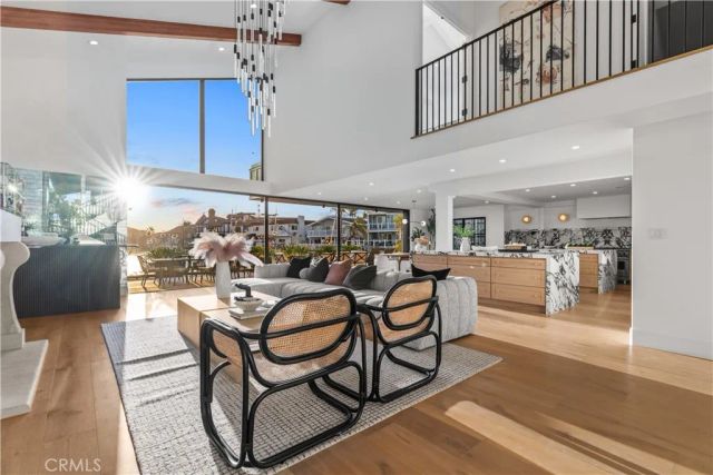 16861 Edgewater, Huntington Beach, CA 92649
