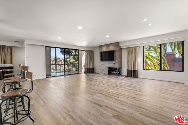 4460 Wilshire Boulevard 406, Los Angeles, CA 90010