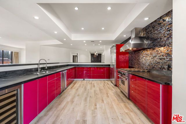 4460 Wilshire Boulevard 406, Los Angeles, CA 90010