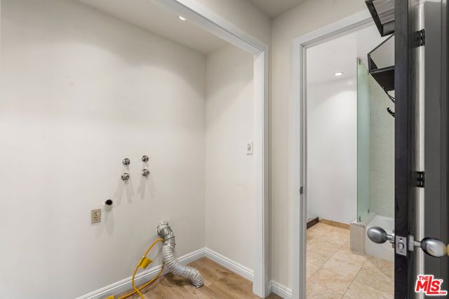 4460 Wilshire Boulevard 406, Los Angeles, CA 90010