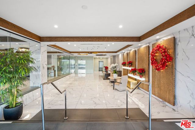 4460 Wilshire Boulevard 406, Los Angeles, CA 90010