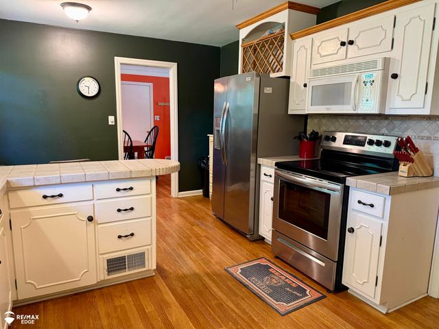 418 E Oliver Street, Owosso, MI 48867