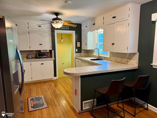 418 E Oliver Street, Owosso, MI 48867