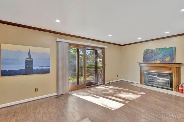 8303 Weller Road, Montgomery, OH 45242