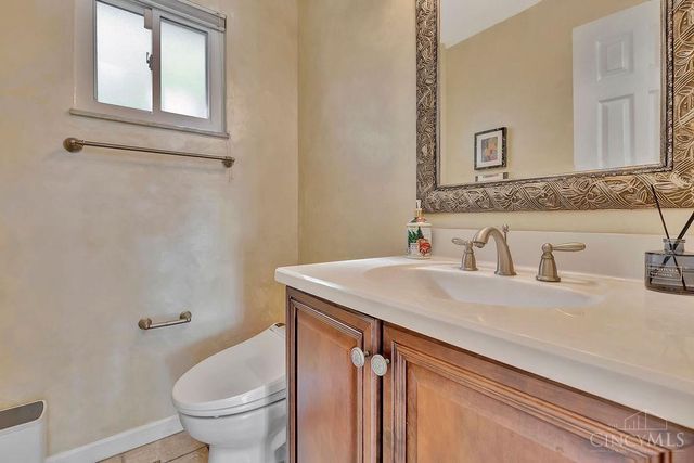 8303 Weller Road, Montgomery, OH 45242