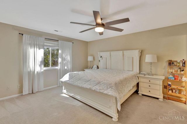 8303 Weller Road, Montgomery, OH 45242