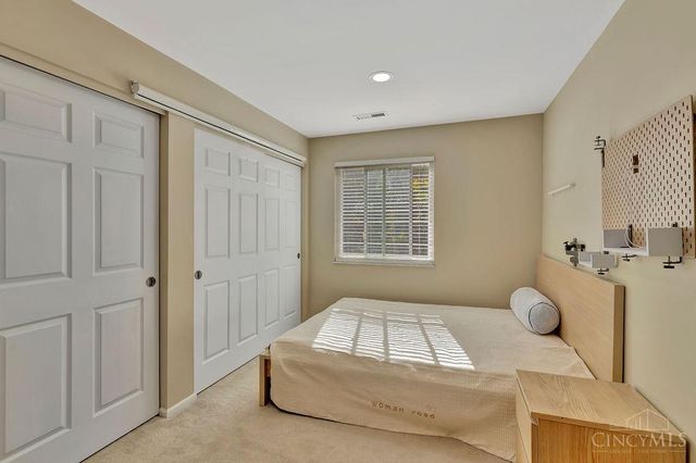 8303 Weller Road, Montgomery, OH 45242