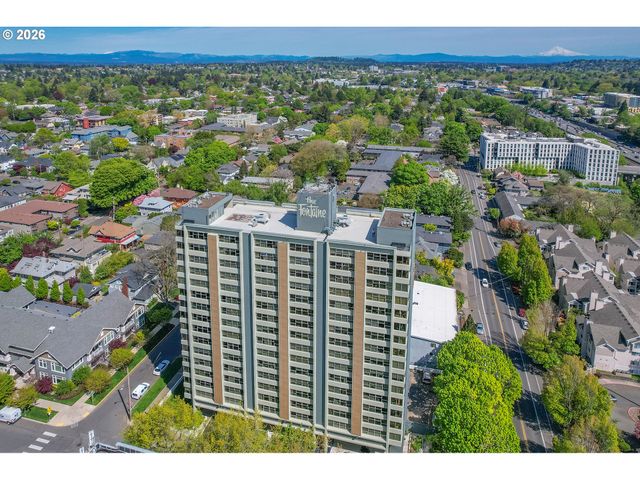 1220 Ne 17TH Ave 2F, Portland, OR 97232