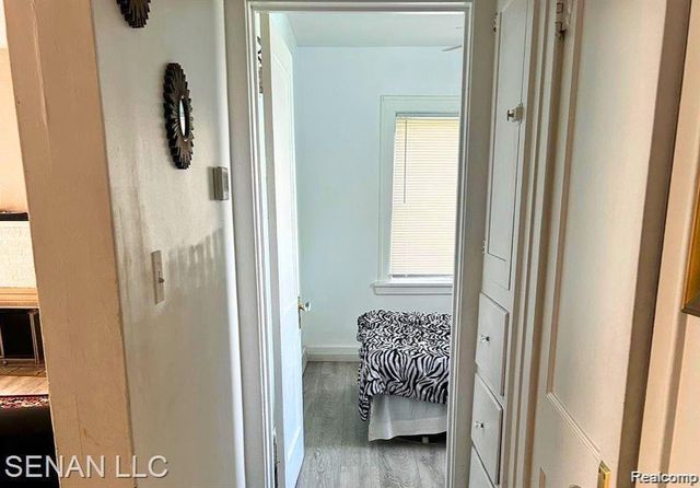 1520 E Oakland Avenue, Lansing, MI 48906