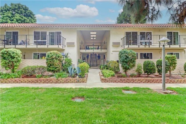 5330 Bahia Blanca N, Laguna Woods, CA 92637