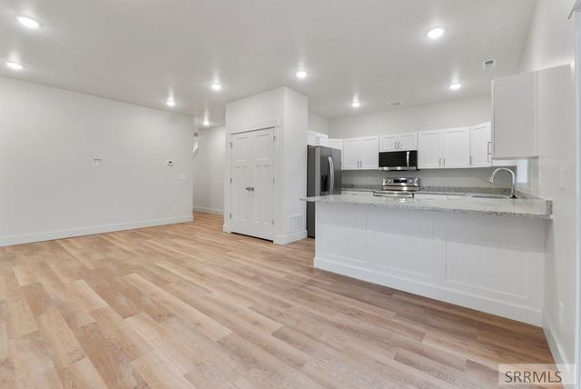 499 Furrow Drive, Sugar City, ID 83448