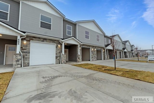 499 Furrow Drive, Sugar City, ID 83448