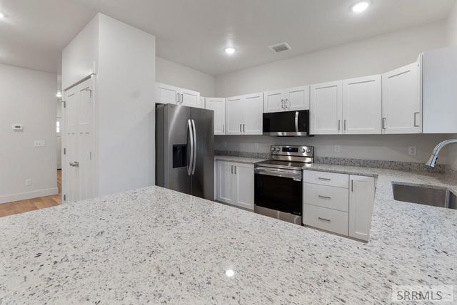 499 Furrow Drive, Sugar City, ID 83448