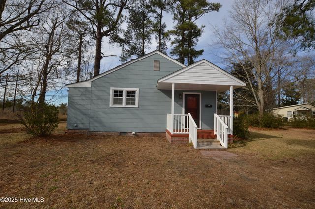 500 Sherwood Road, Jacksonville, NC 28540