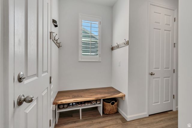 1046 E BLAZING SUN DR, Eagle Mountain, UT 84005