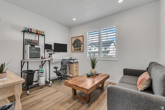 1046 E BLAZING SUN DR, Eagle Mountain, UT 84005