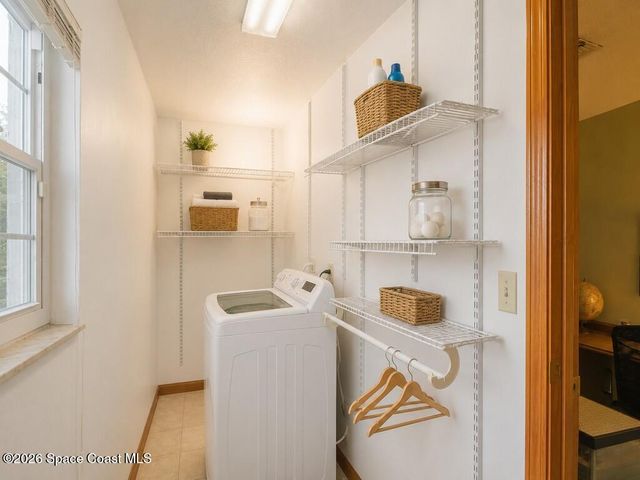 689 Caballero Avenue SE, Palm Bay, FL 32909