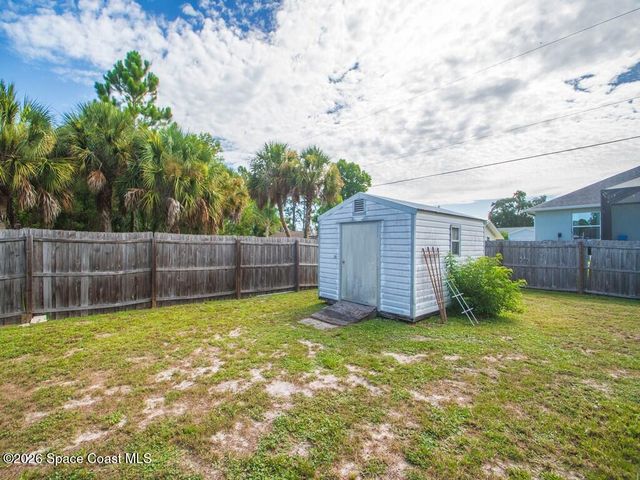 689 Caballero Avenue SE, Palm Bay, FL 32909