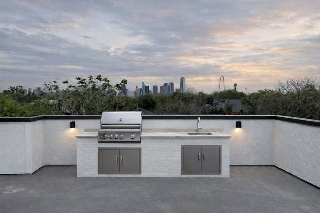 3358 Sylvan Avenue, Dallas, TX 75212