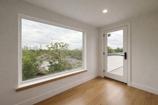 3358 Sylvan Avenue, Dallas, TX 75212