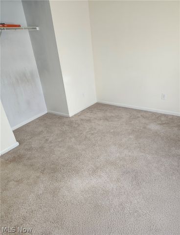 3002 Harmont Avenue NE, Canton, OH 44705