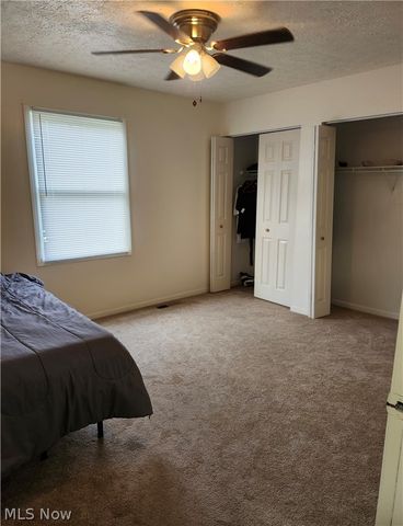 3002 Harmont Avenue NE, Canton, OH 44705