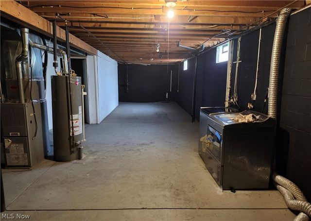 3002 Harmont Avenue NE, Canton, OH 44705