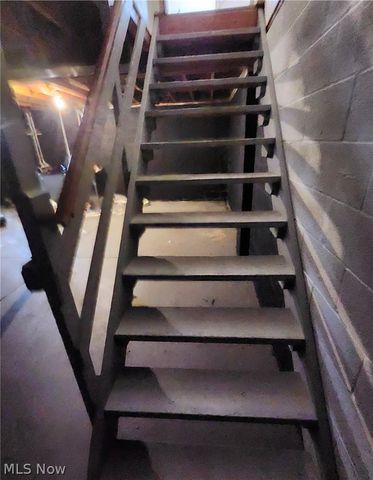 3002 Harmont Avenue NE, Canton, OH 44705