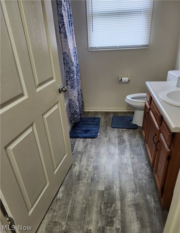 3002 Harmont Avenue NE, Canton, OH 44705