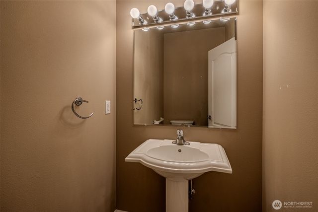 1830 Heritage Drive, Wenatchee, WA 98801