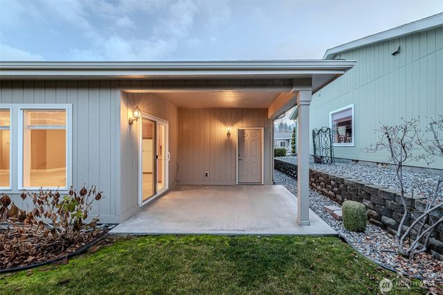 1830 Heritage Drive, Wenatchee, WA 98801