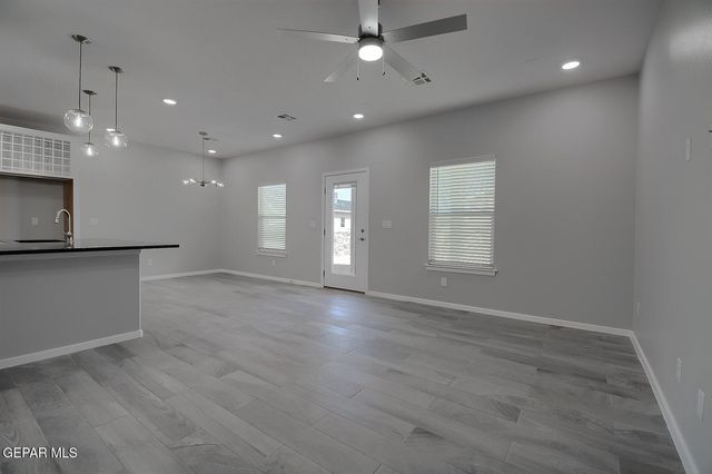 3812 Course Street, El Paso, TX 79938