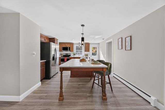 158 Southbridge Rd, Oxford, MA 01537