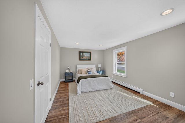 158 Southbridge Rd, Oxford, MA 01537