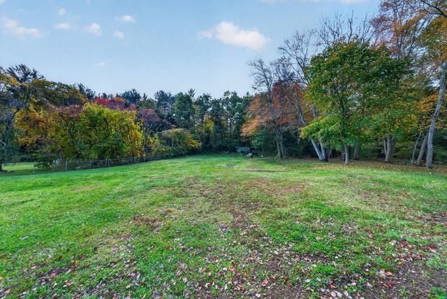 158 Southbridge Rd, Oxford, MA 01537