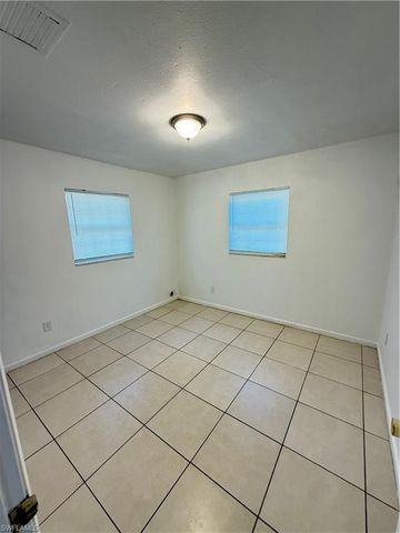 505 Jersey RD W, Lehigh Acres, FL 33936